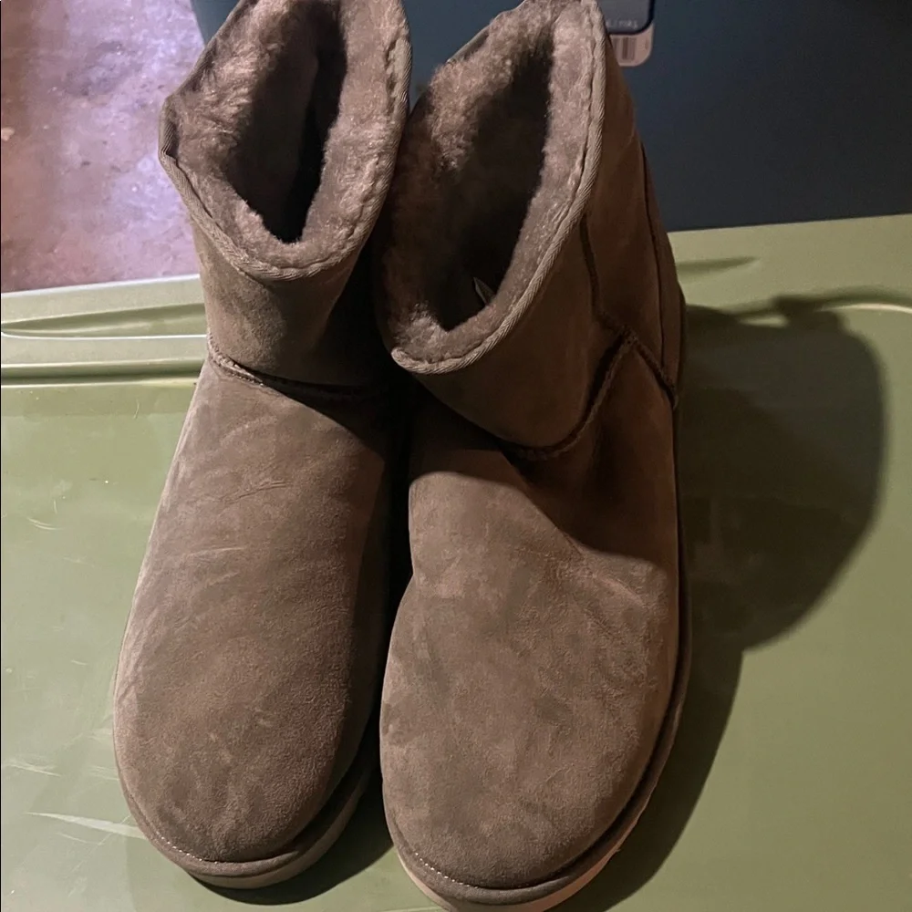 Men UGG Sage Green Suede Boots